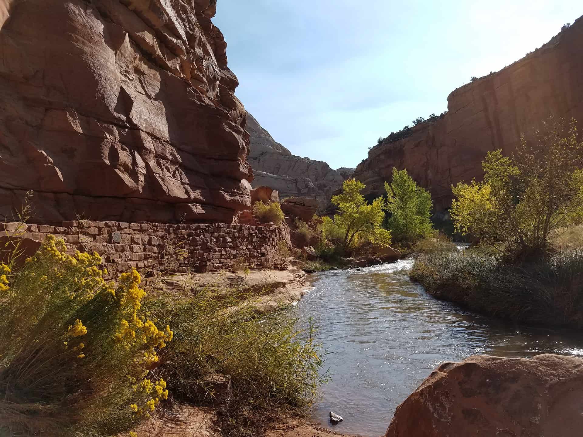 canyon-valley